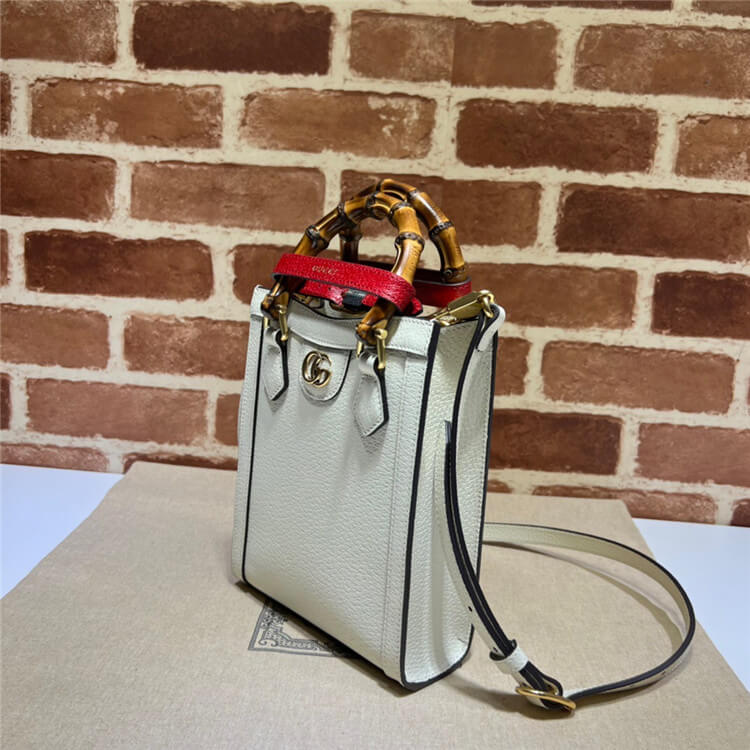 Replica Gucci Diana Mini Tote Bag 739079 DJ24T 9058 (3)