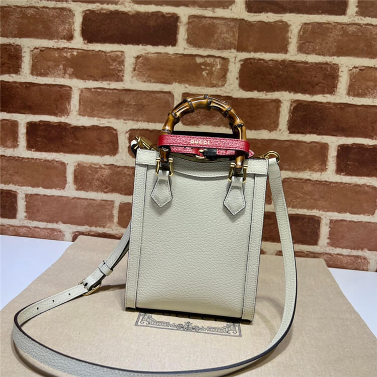 Replica Gucci Diana Mini Tote Bag 739079 DJ24T 9058 (4)