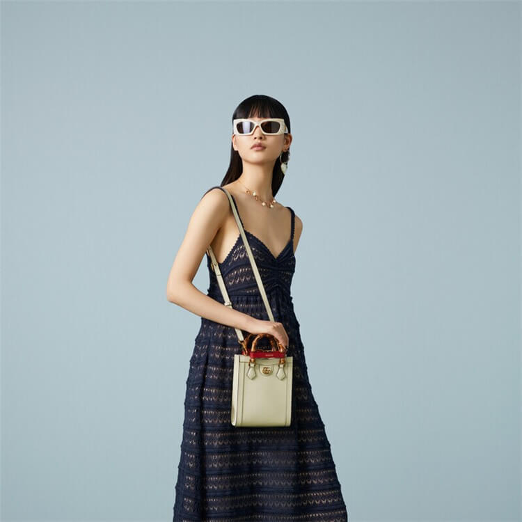 Replica Gucci Diana Mini Tote Bag 739079 DJ24T 9058 (8)