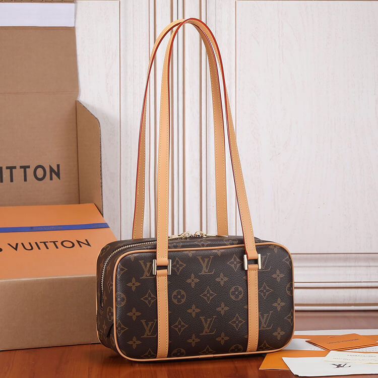 Replica LV Cite M46321 (4)