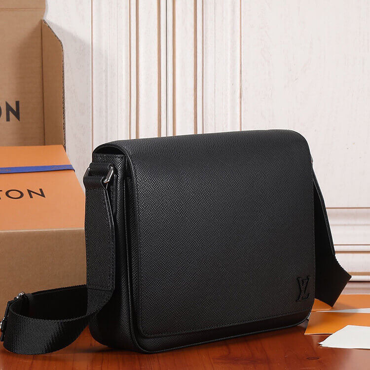 Replica LV District PM M30850 (3)