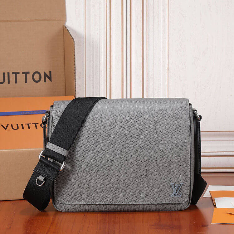 Replica LV District PM M30851 (2)