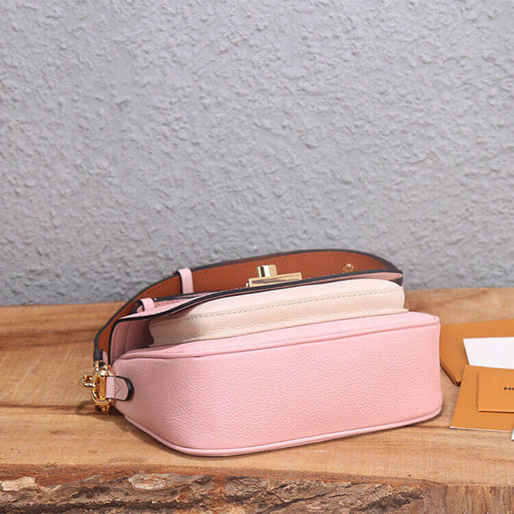 Replica LV Lockme Tender M58555 (5)