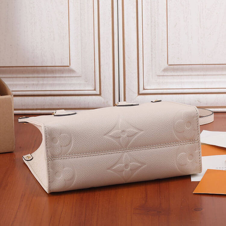 Replica LV OnTheGo PM M46569 (5)