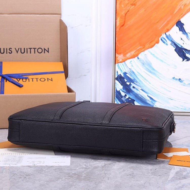 Replica LV Porte-Documents Voyage PM M33412 (5)