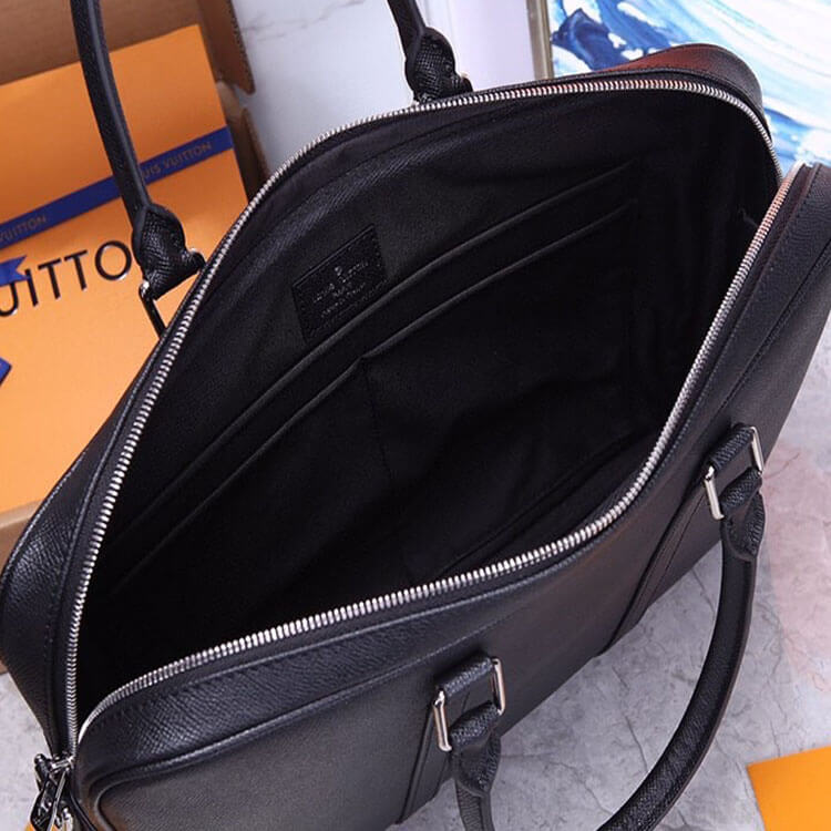Replica LV Porte-Documents Voyage PM M33412 (6)