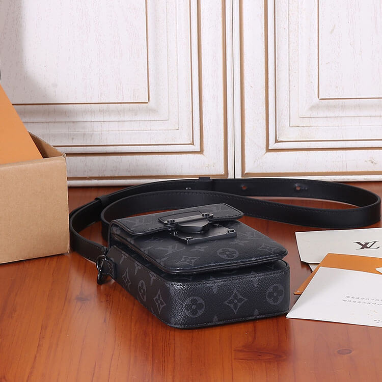 Replica LV S-Lock Vertical Wearable Wallet M82252 (5)