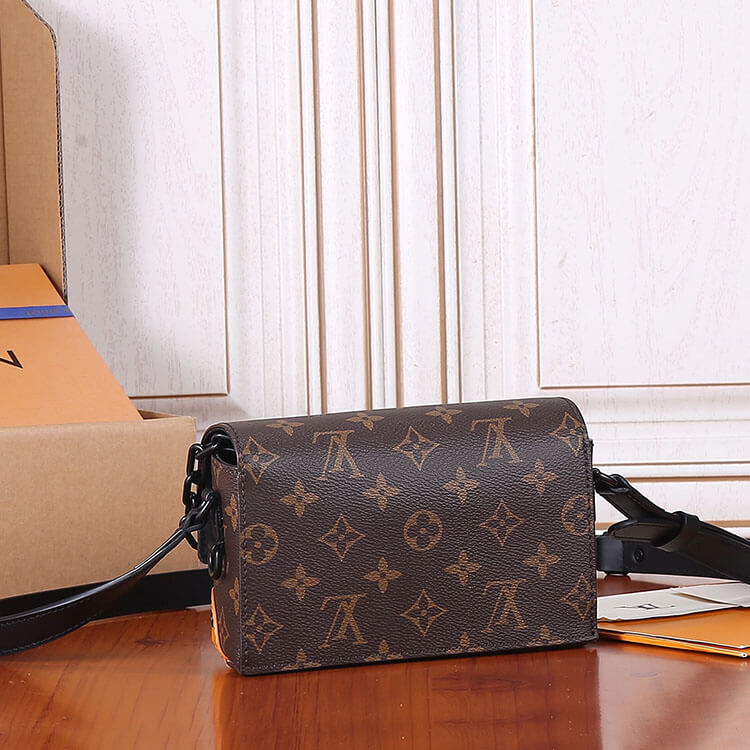 Replica LV Steamer Wearable Wallet M82534 (4)
