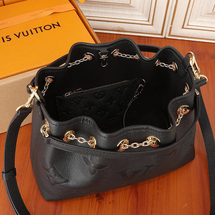 Replica LV Bundle M47209 (6)