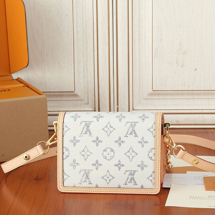 Replica LV Mini Dauphine M24841 (4)