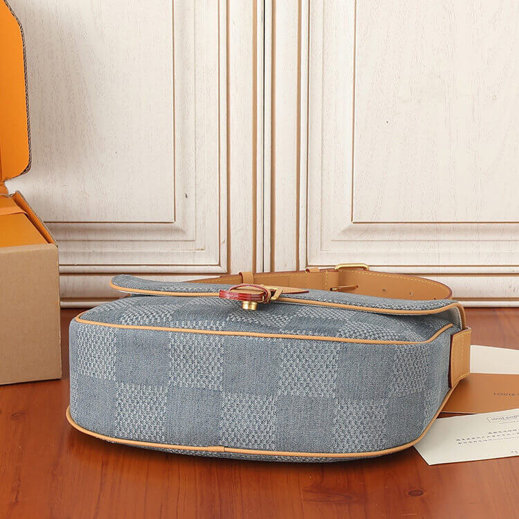 Replica LV Montsouris Messenger MM N40743 (5)