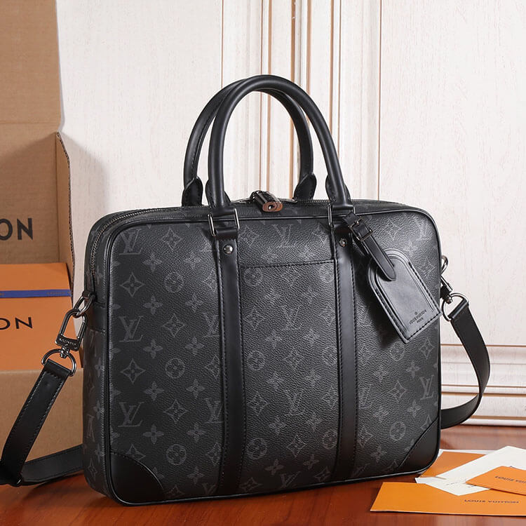 Replica LV Porte-Documents Voyage PM M46457 (3)