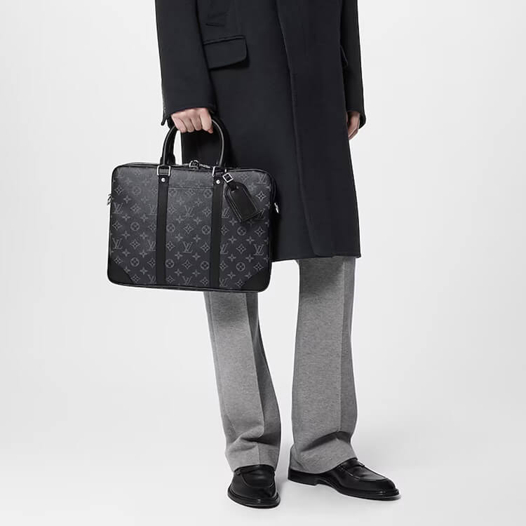 Replica LV Porte-Documents Voyage PM M46457 (7)