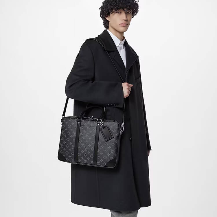 Replica LV Porte-Documents Voyage PM M46457 (8)