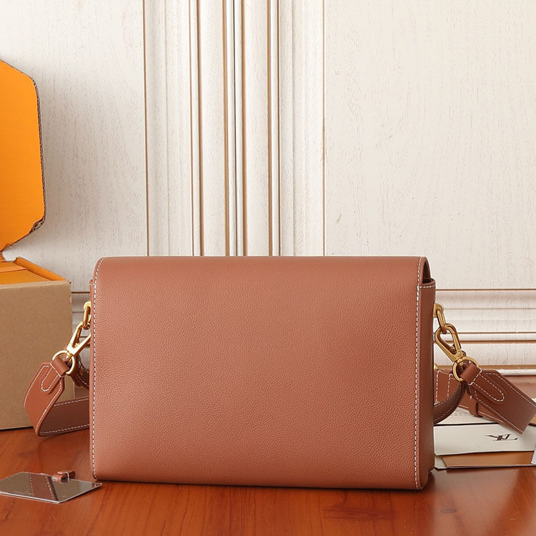 Replica LV Soft Twist M24640 (4)