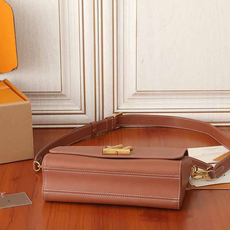 Replica LV Soft Twist M24640 (5)