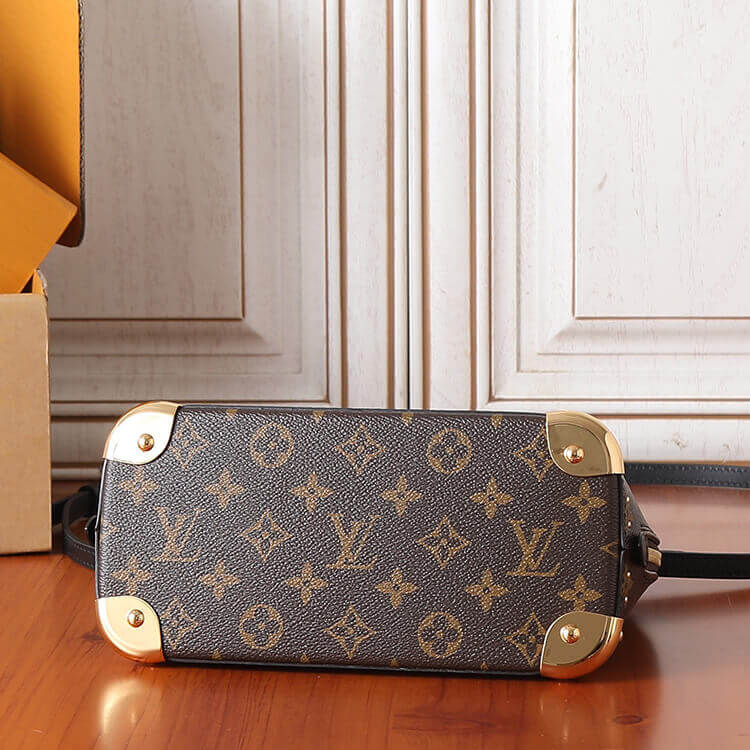Replica LV Alma Trunk BB M26084 (5)