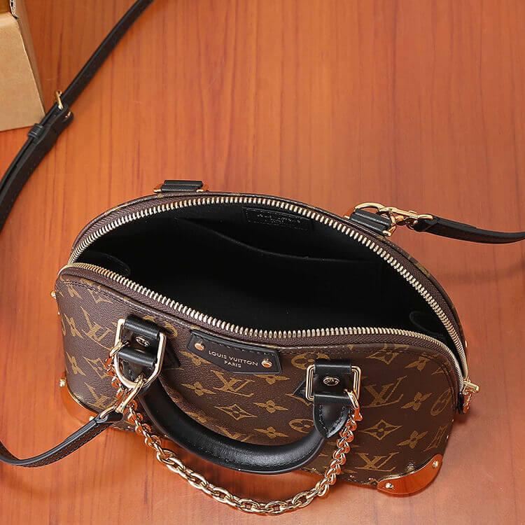 Replica LV Alma Trunk BB M26084 (6)