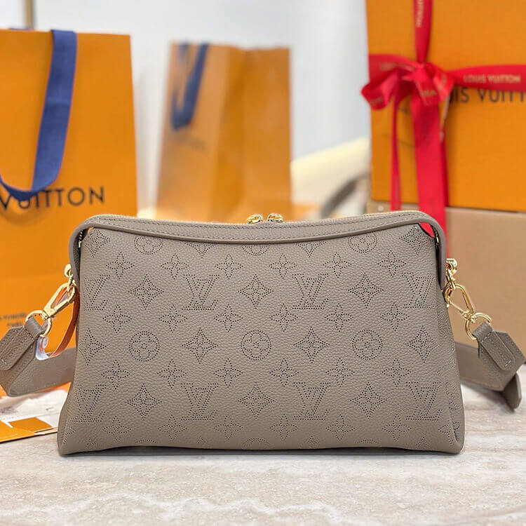 Replica LV Hand It All PM M25904 (4)