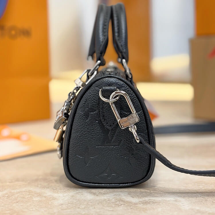 Replica LV Nano Speedy M26510 (3)