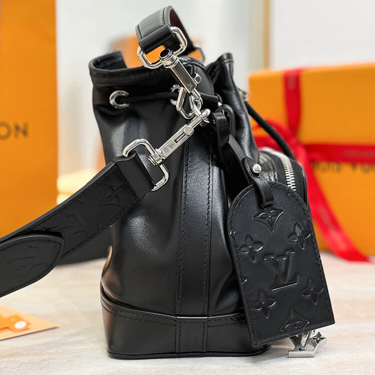 Replica LV Noé Cargo M13985 (3)